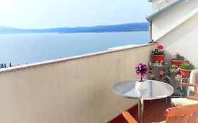 Miracle Apartment
